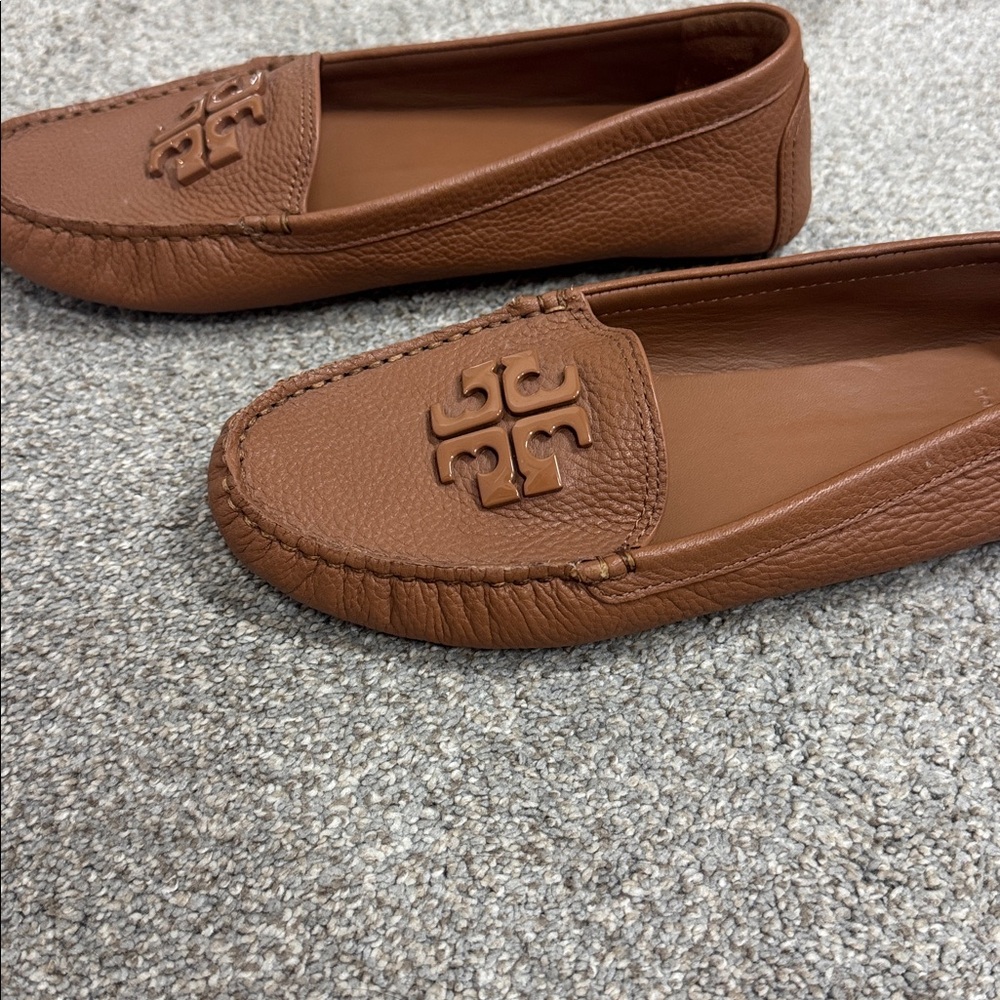 Tory Burch Tan Lowell 2 Driver Loafers for Women - Picture 3 of 6